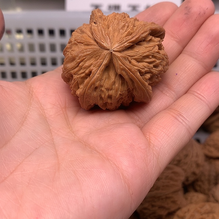 发***哥文玩核桃吊坠文玩核桃