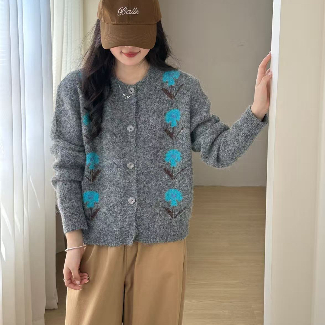 新疆包邮【c656】花朵针织开衫-衣长58