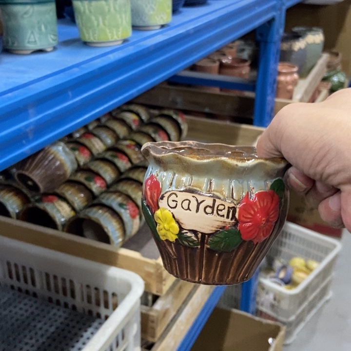 花盆单场满9.9发货9.5*8