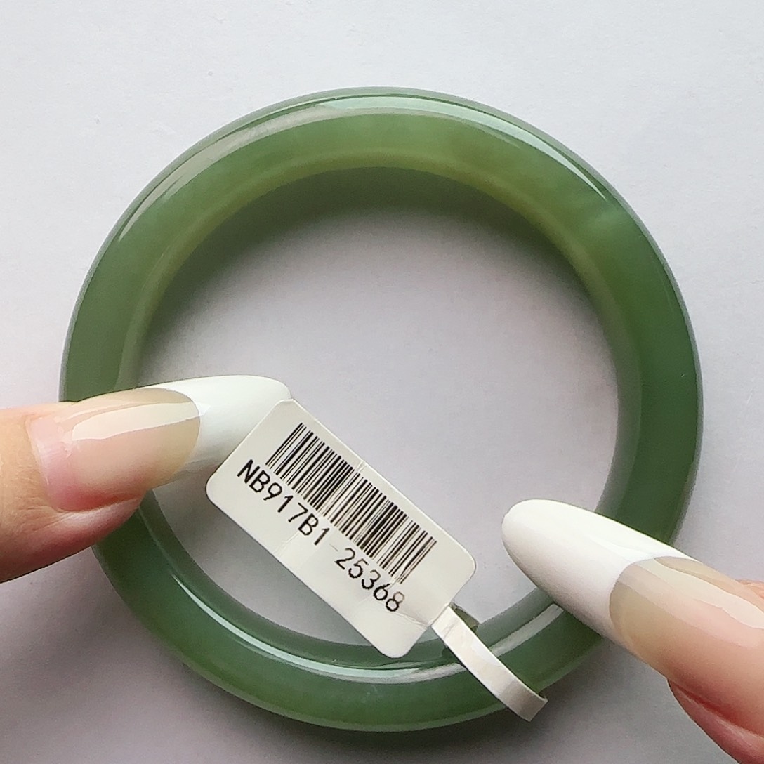 未镶嵌手镯和田玉蒯