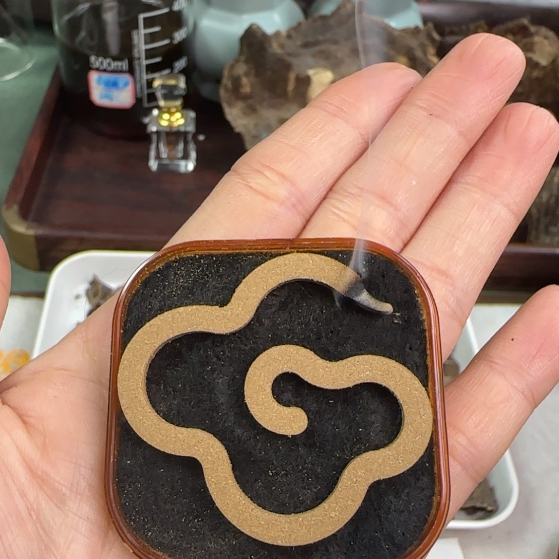 沉香沉香碎屑海南虫漏祥云香5片装