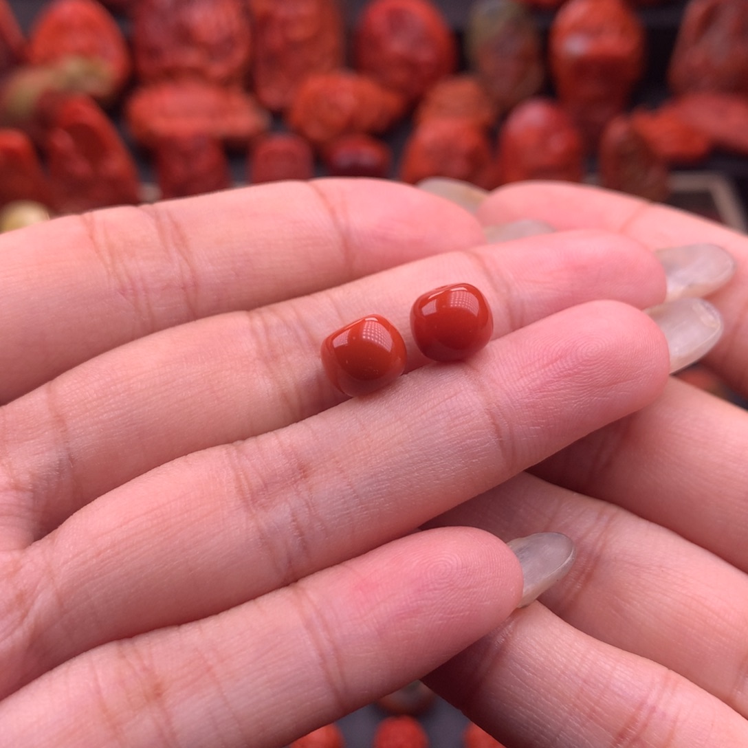 南红玛瑙南红川料原矿老型对珠8.4mm未镶嵌