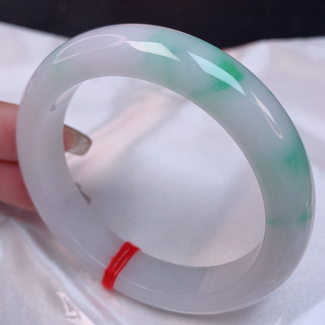 翡翠手镯未镶嵌55 翡翠手镯