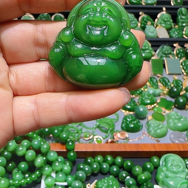 和田玉（碧玉）颈饰未镶嵌小***叨