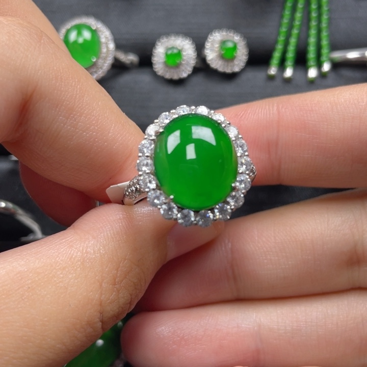 翡翠戒指银S925镶嵌小*儿戒指