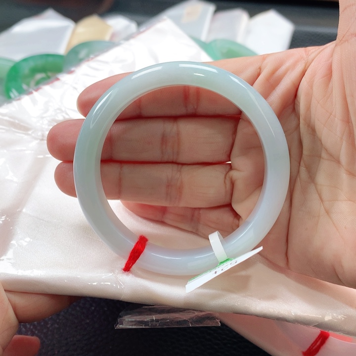 翡翠手镯未镶嵌廖*廖535353533