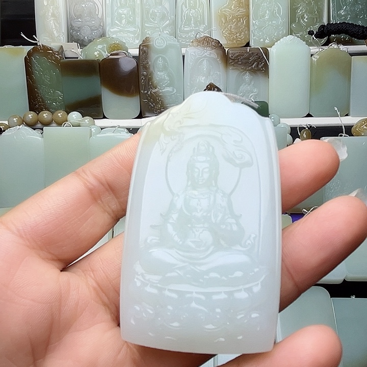 颈饰未镶嵌和田玉