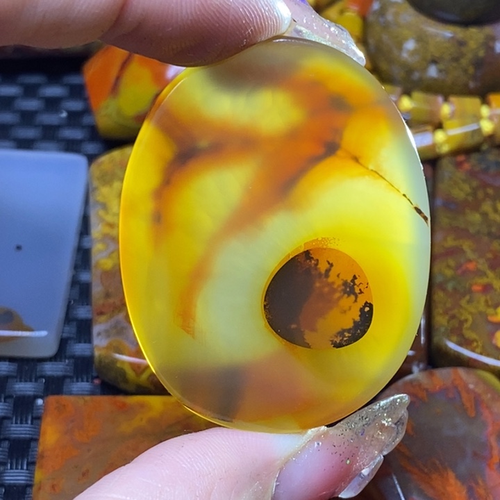 玛瑙/玉髓颈饰未镶嵌