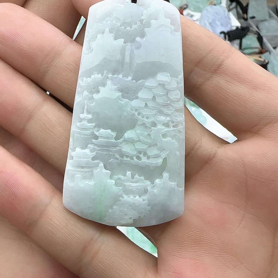 翡翠颈饰未镶嵌翡翠