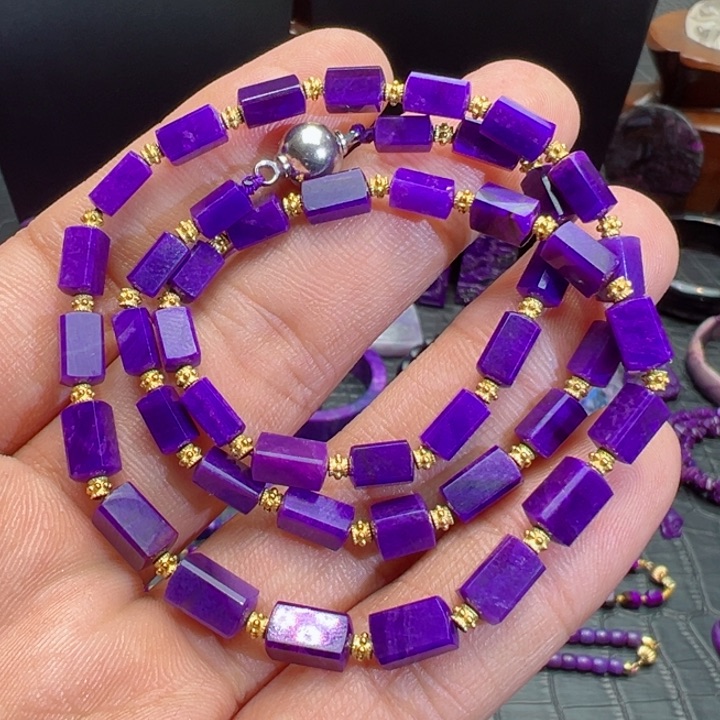 苏纪石（舒俱来）项链18K金镶嵌