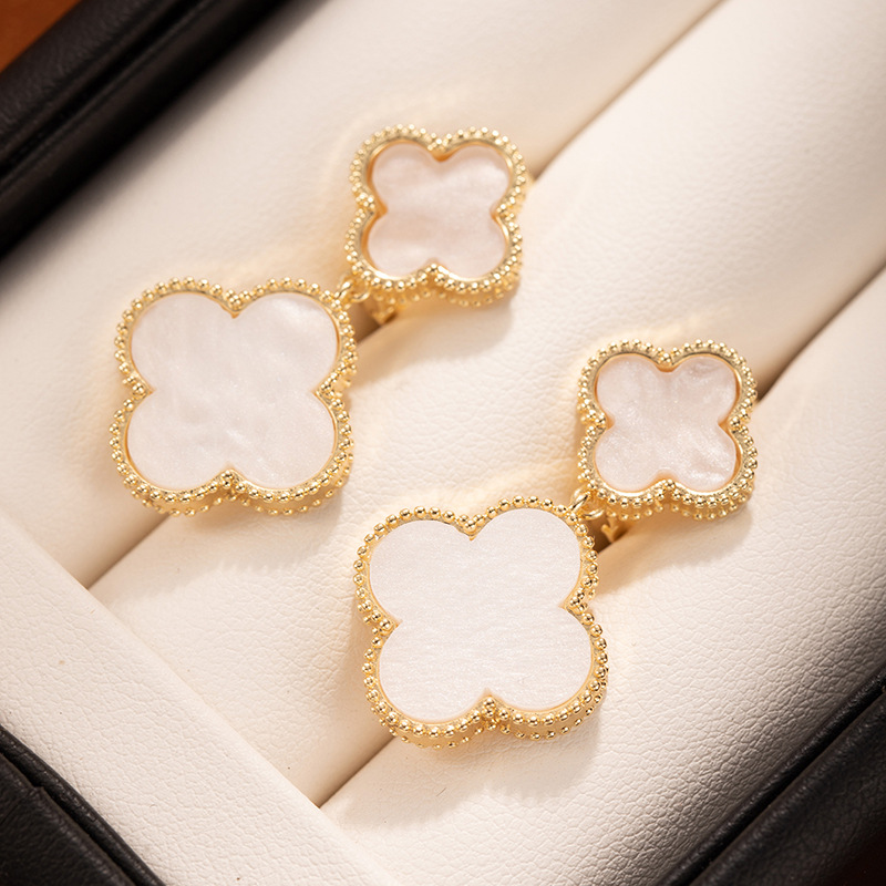 铜合金耳饰 A1029 时尚潮流流苏耳钉四叶草白色绿色