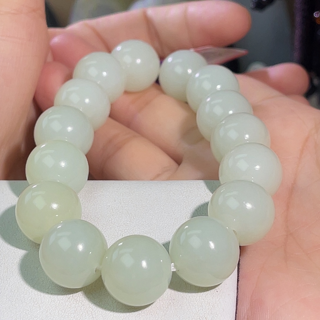 刘***刘手串未镶嵌和田玉