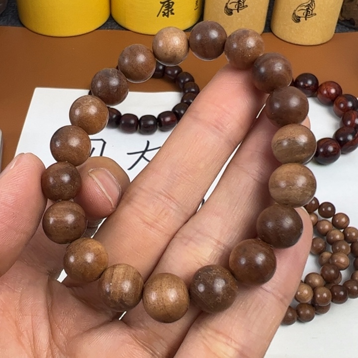 木檀香1.0供奉料………………瑕疵