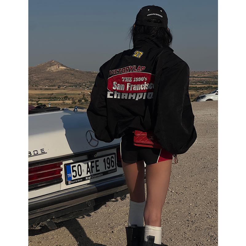 芊喜Studio 美式棒球服女早秋宽松阔版黑色绣章休闲短外套