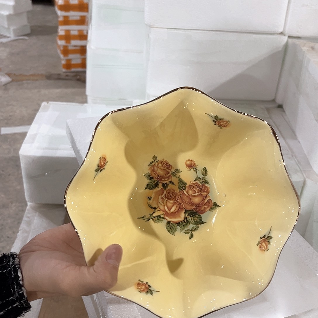 高端陶瓷…………………………36