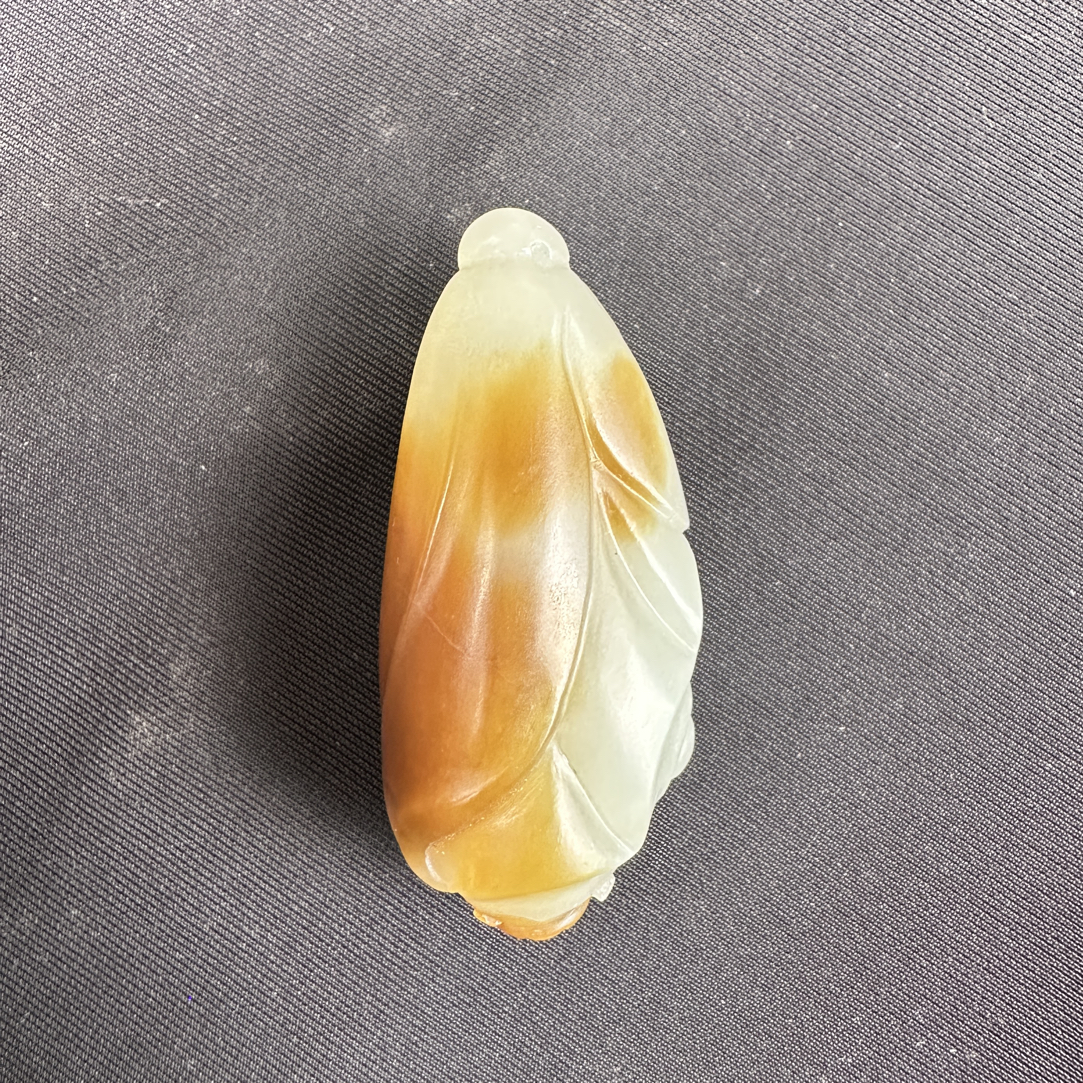 和田玉且末金山糖白《多子多福》俏色巧雕吊坠