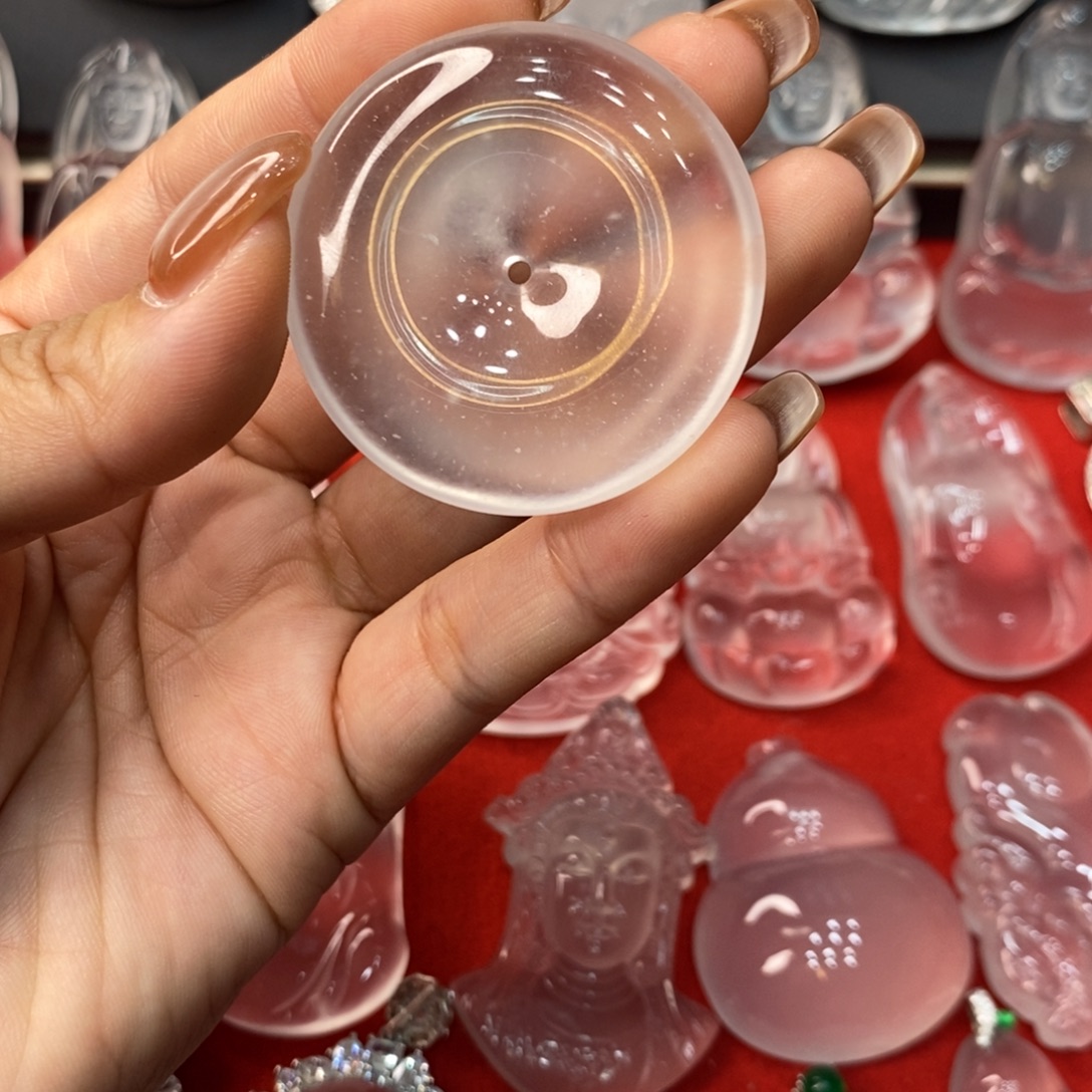 时***工石英质玉未镶嵌吊坠