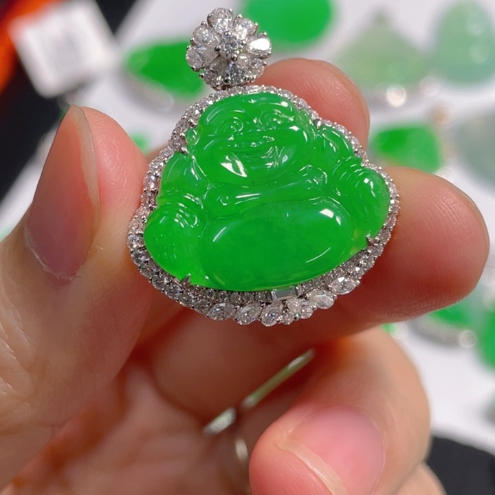 ****岁翡翠18K金镶嵌吊坠(不含链)