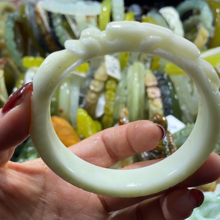 岫玉未镶嵌手镯59.60