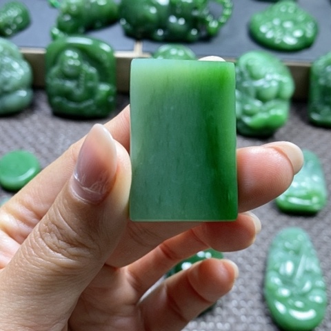 【闪购商品】颈饰未镶嵌和田玉