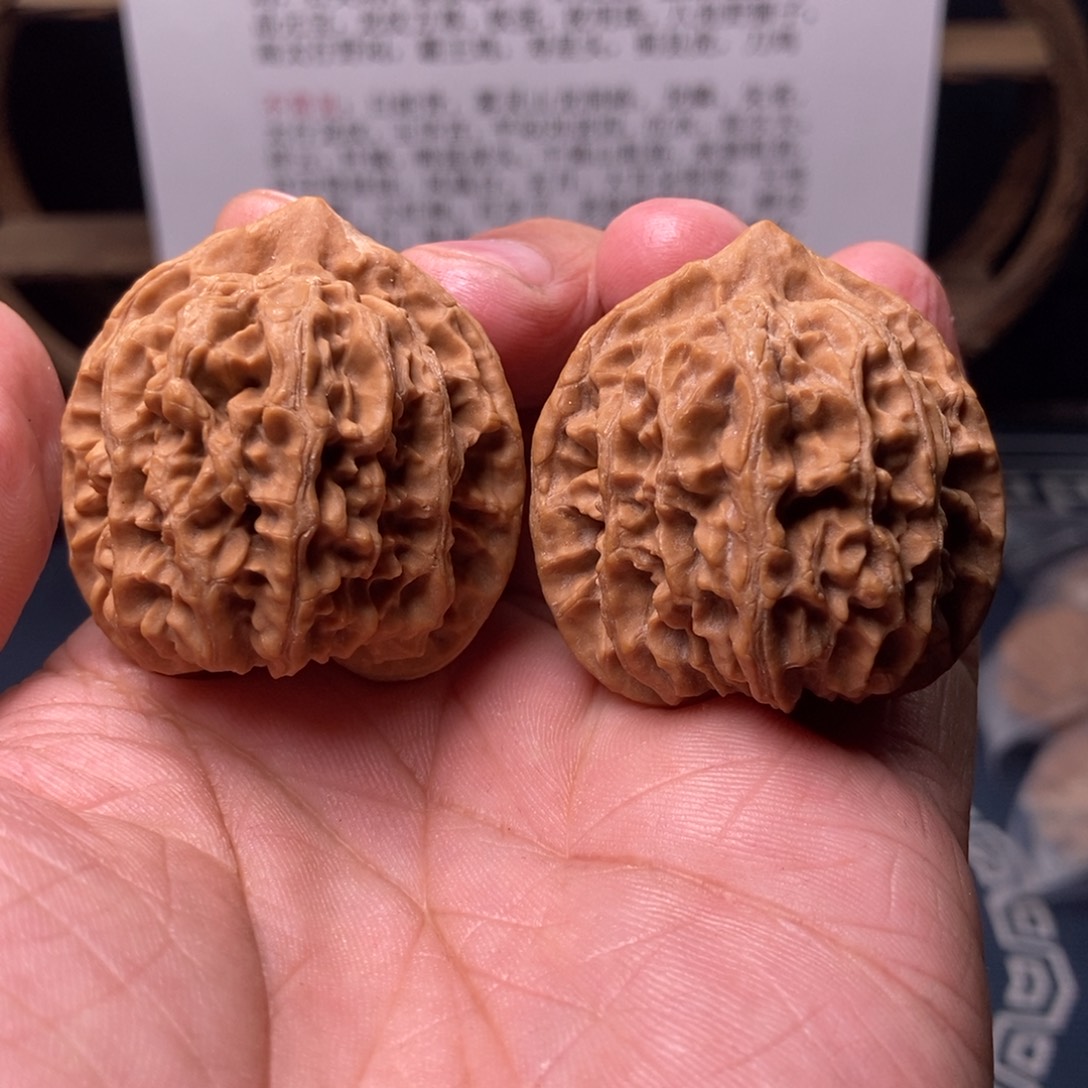 舰***哥文玩核桃把件39+全品原树然帽