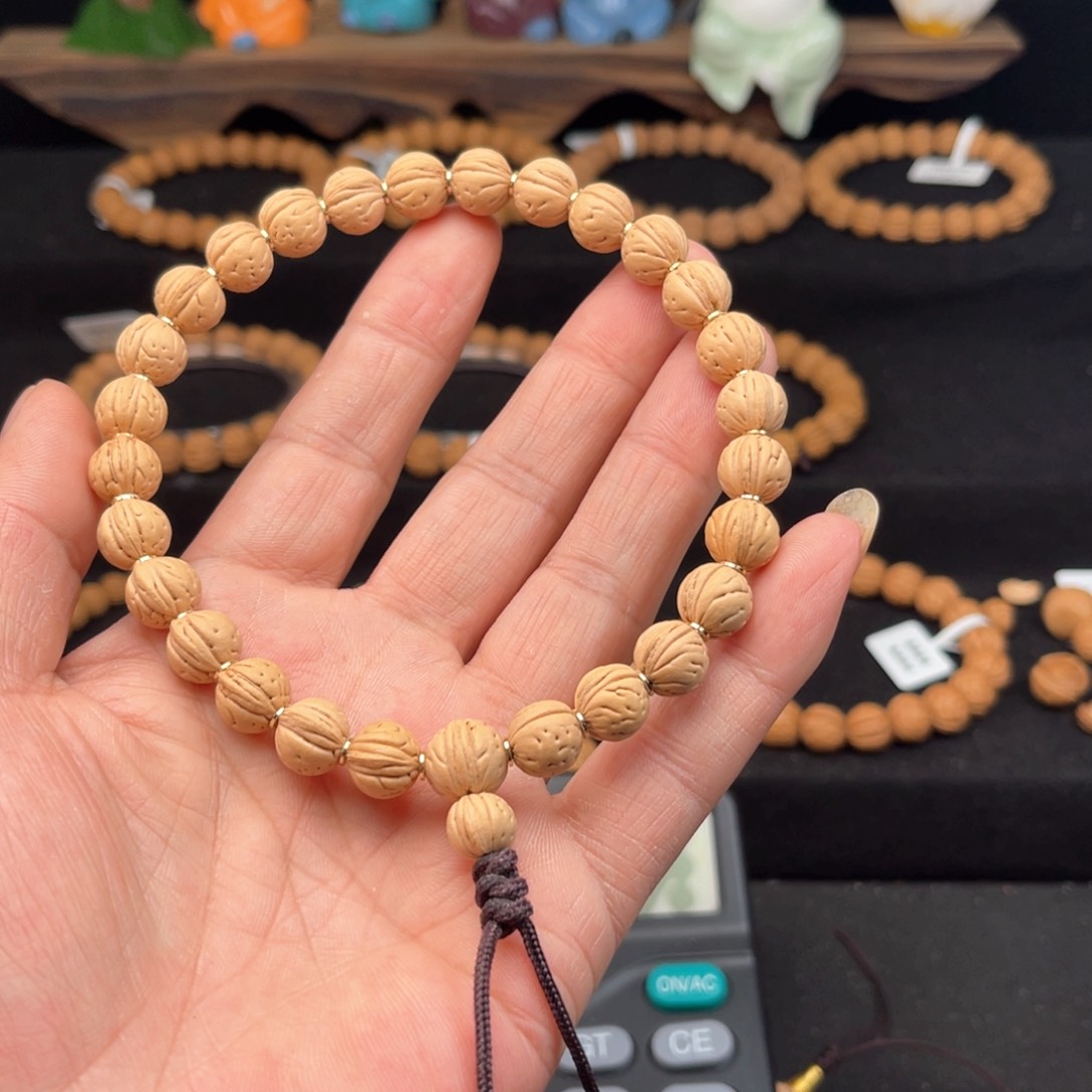 吊坠桃核家****袄111111111