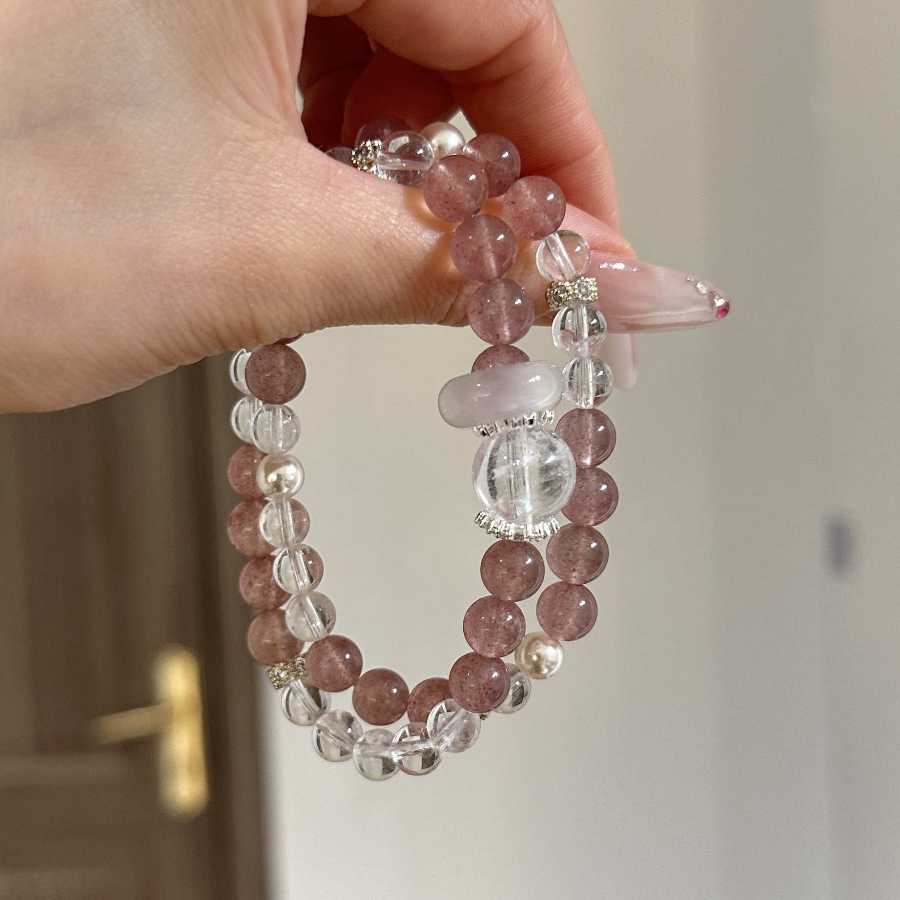 tx1161-[桃花涟漪] 草莓晶白阿塞碎冰冰双圈手串