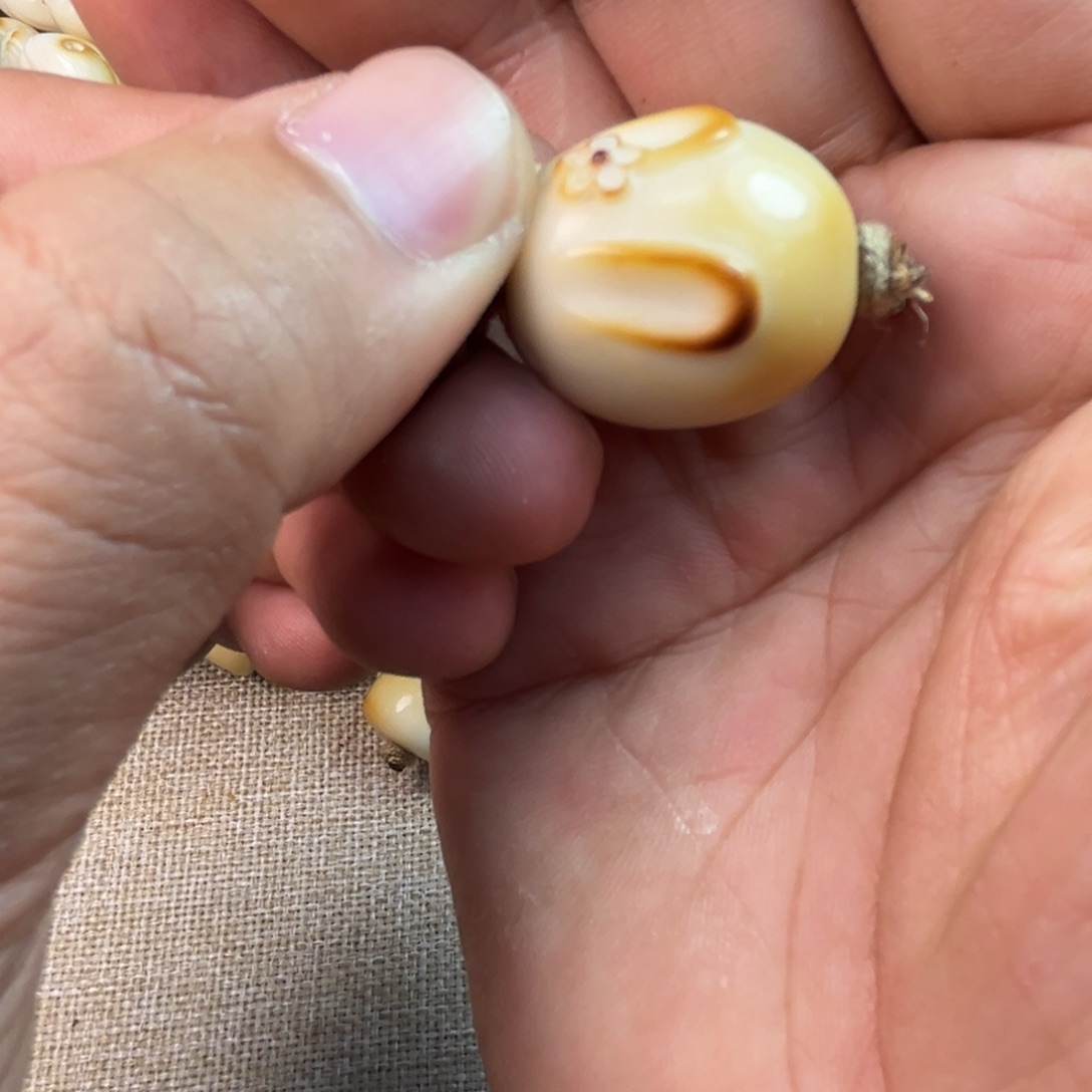 只买单纯的吊坠，没带链子，属的性质。