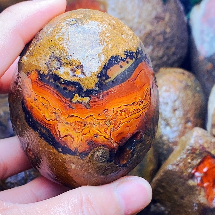 未镶嵌定制玛瑙黑****滨玛瑙原石定制不退不换