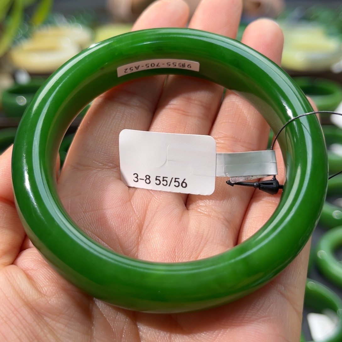 和田玉（碧玉）手镯未镶嵌