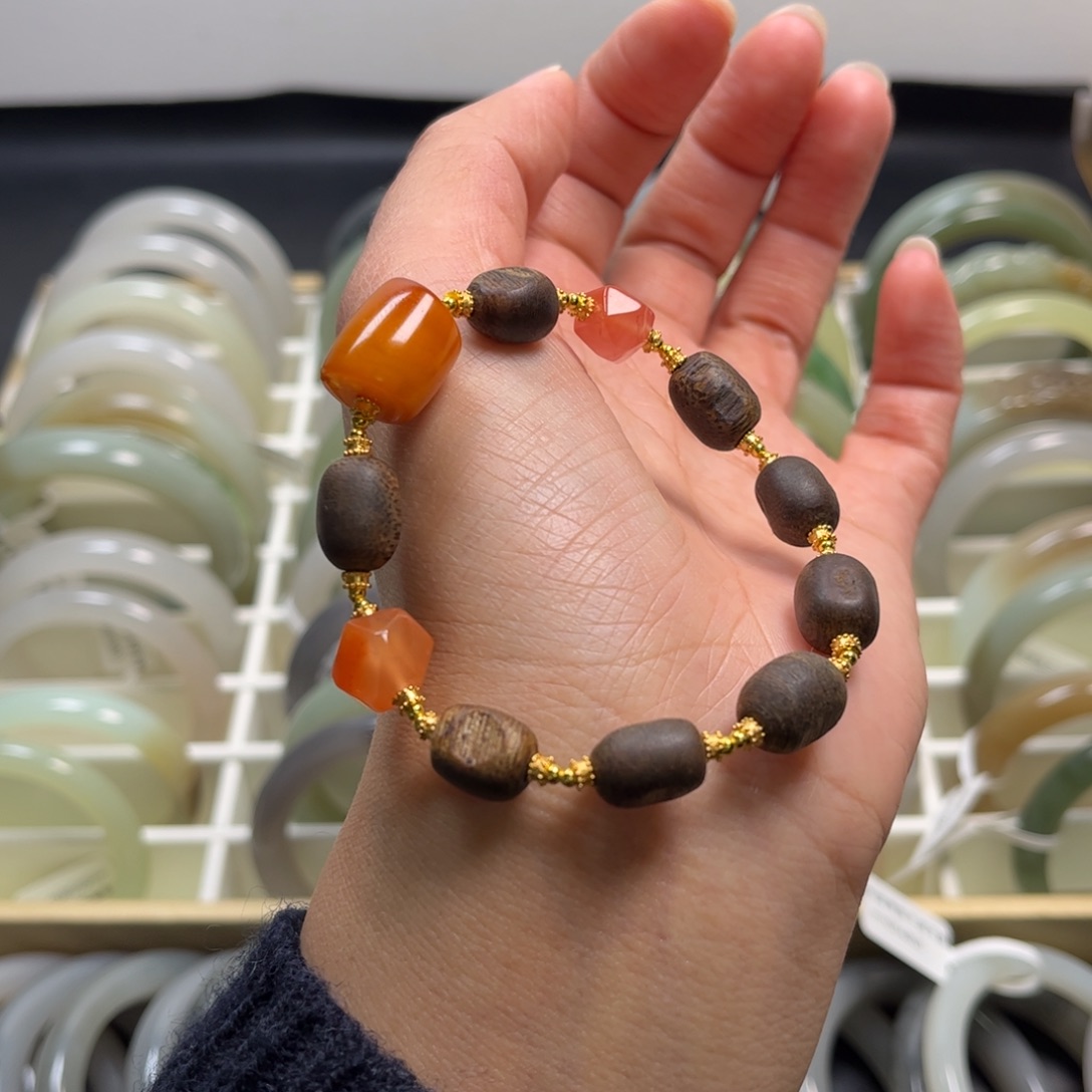 妙***.蜜蜡未镶嵌裸石手链