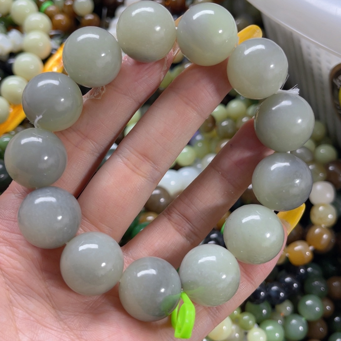 手串未镶嵌和田玉