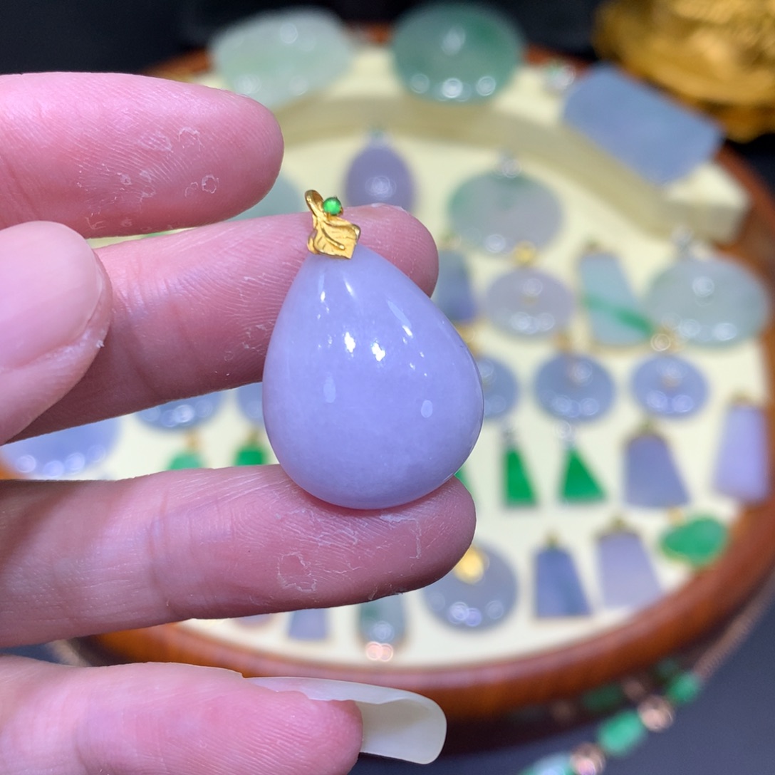 翡翠吊坠(不含链)18K金镶嵌