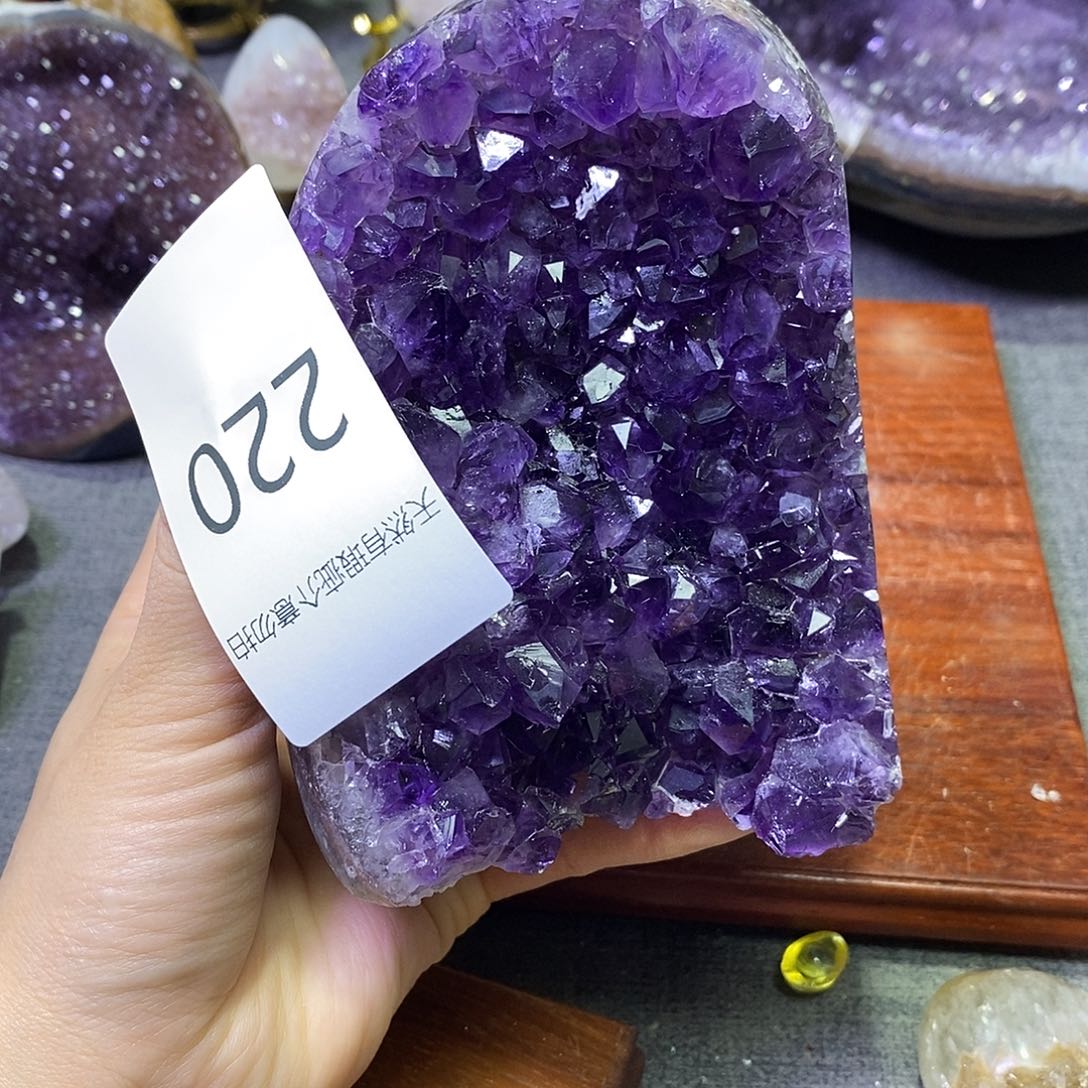 珠宝半成品未镶嵌紫晶