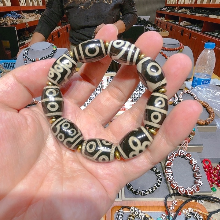 未镶嵌玛瑙/玉髓珠宝奇石