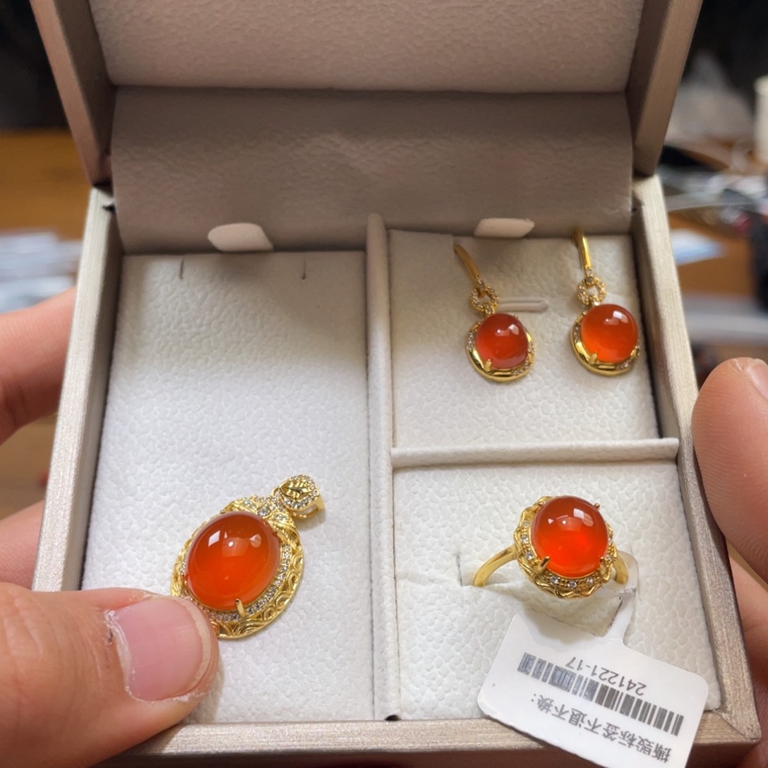 南红玛瑙冰红套装银S925镀金镶嵌