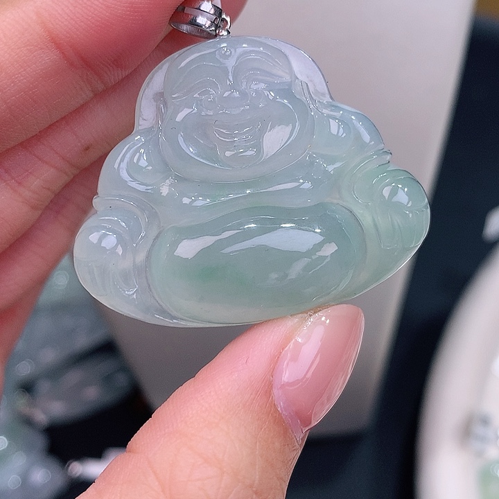 颈饰18K金镶嵌翡翠冰胶薄荷绿大佛公