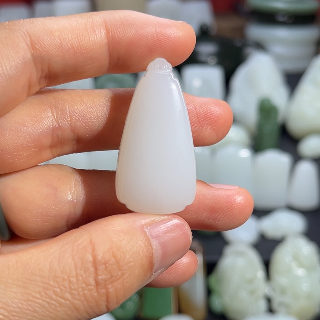 和田玉吊坠(不含链)未镶嵌