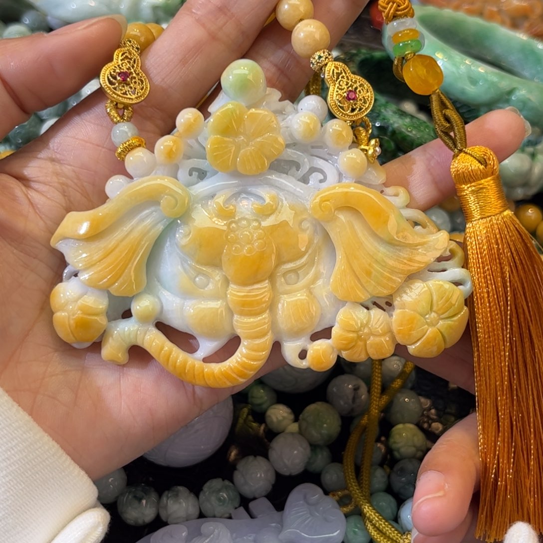 翡翠颈饰未镶嵌待编款