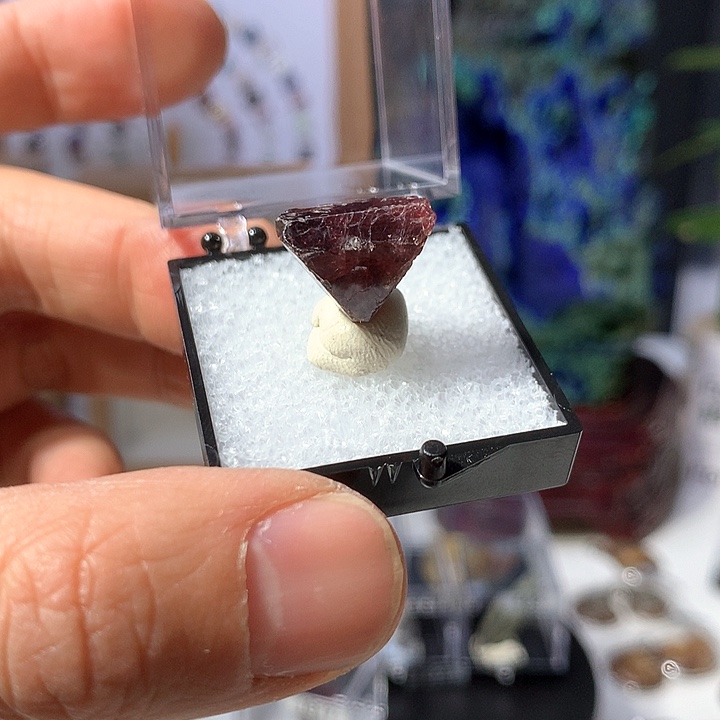 1625 三水矿物标本摆件