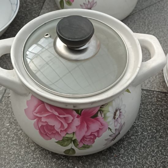 瓷片陶瓷盤子碗啥都有