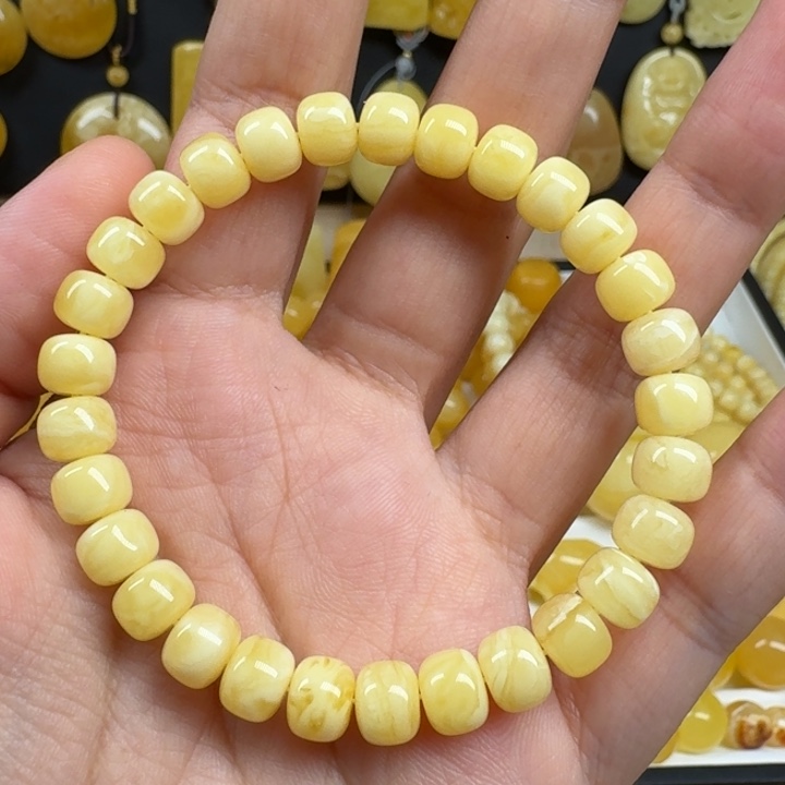 蜜蜡未镶嵌珠宝奇石