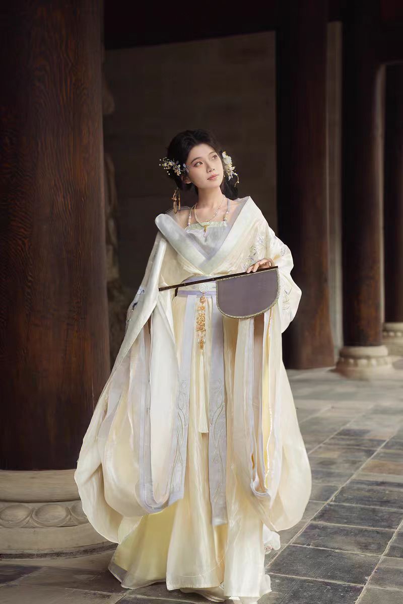 云诀【有苏】影视风开领连体大摆裙重工刺绣宫装套装