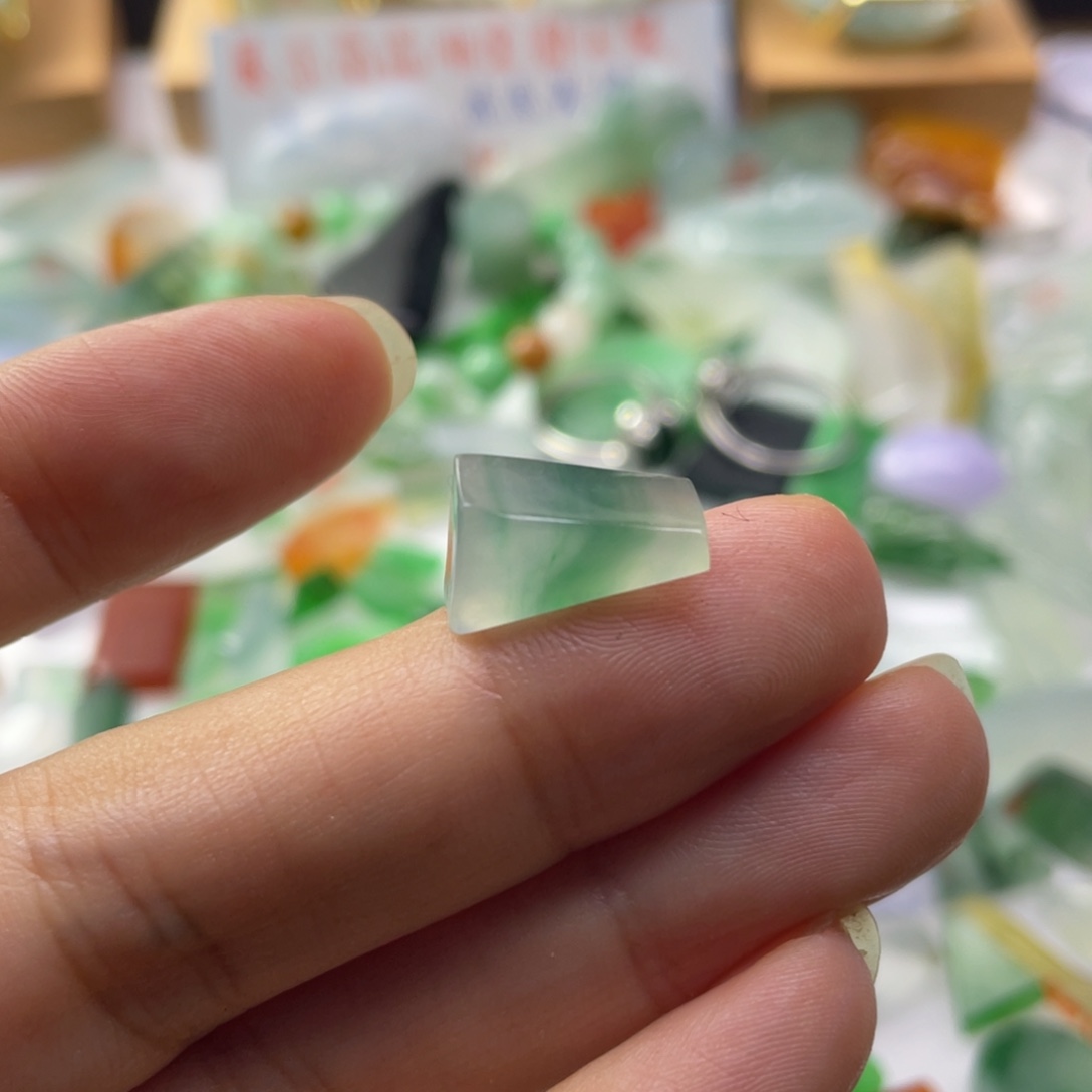 定制翡翠未镶嵌天然缅甸