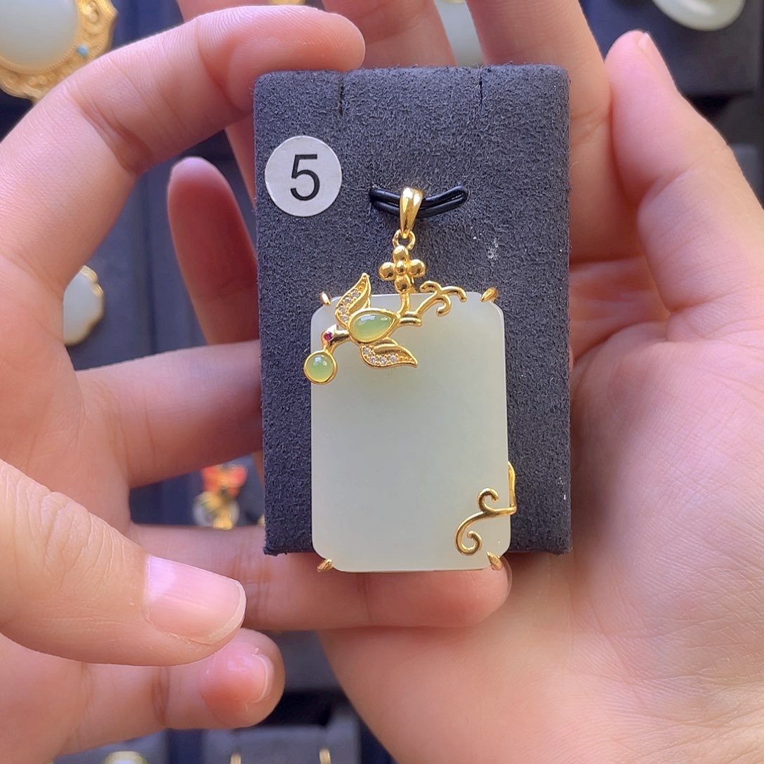 和田玉颈饰银S925镀金镶嵌