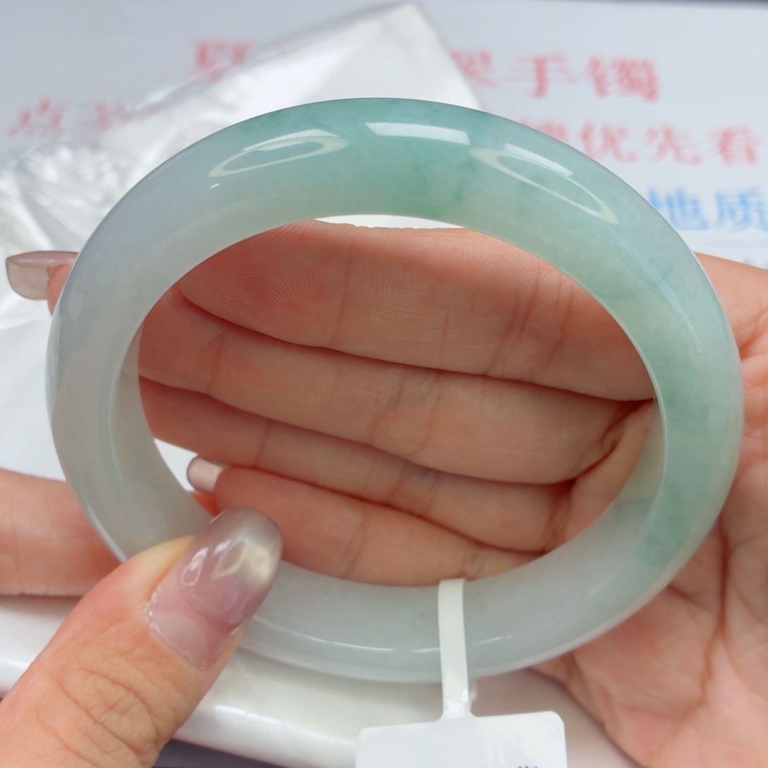 未镶嵌手镯翡翠56