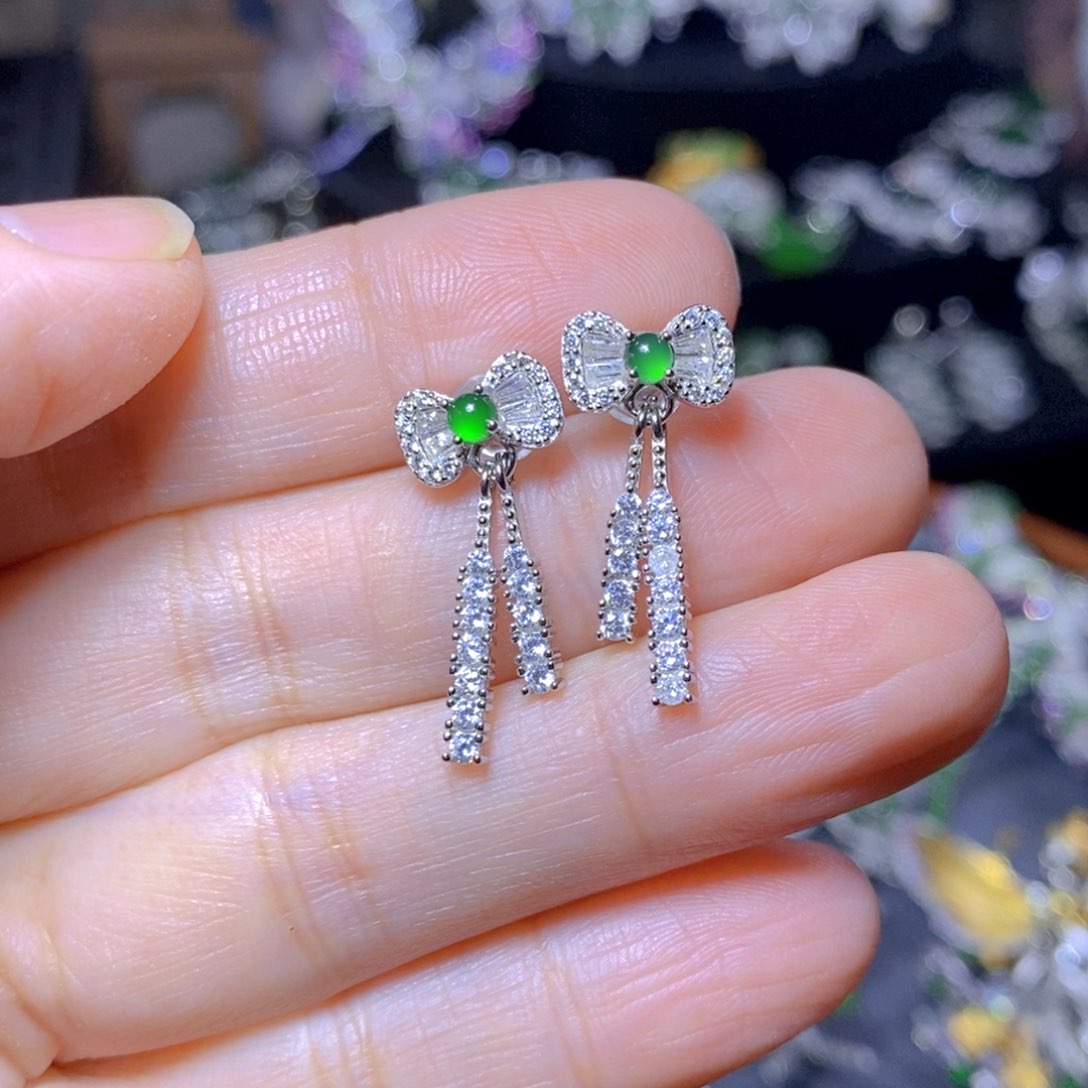 翡翠耳饰银S925镶嵌天然翡翠