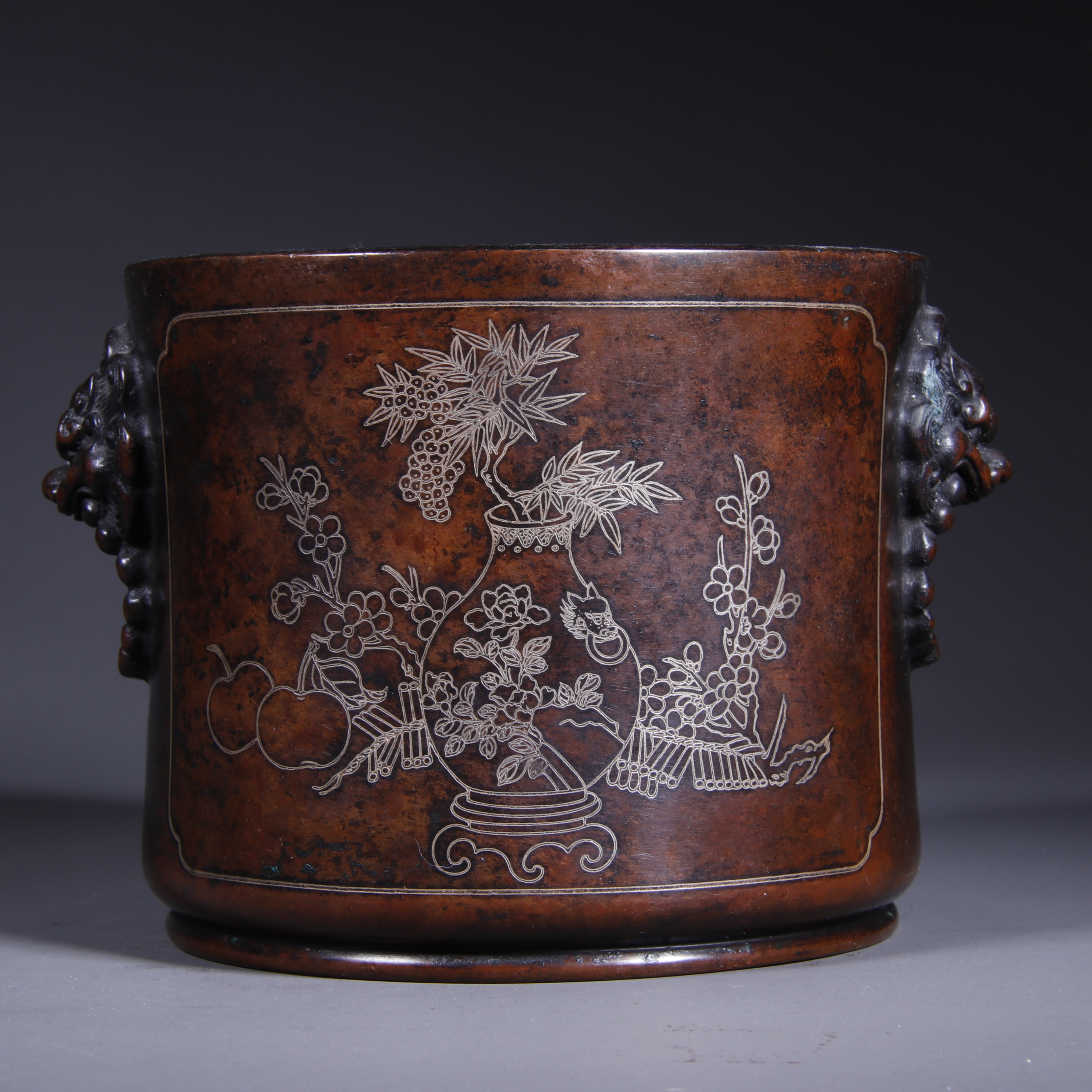 清代 紫铜掐银丝博古花卉纹狮耳香炉 W 89198 毕