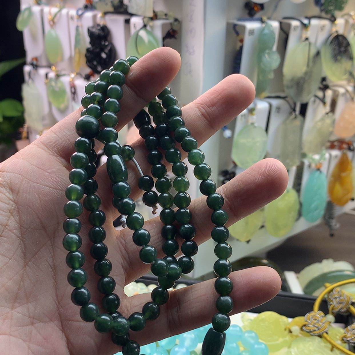 【闪购商品】蛇纹石玉颈饰未镶嵌