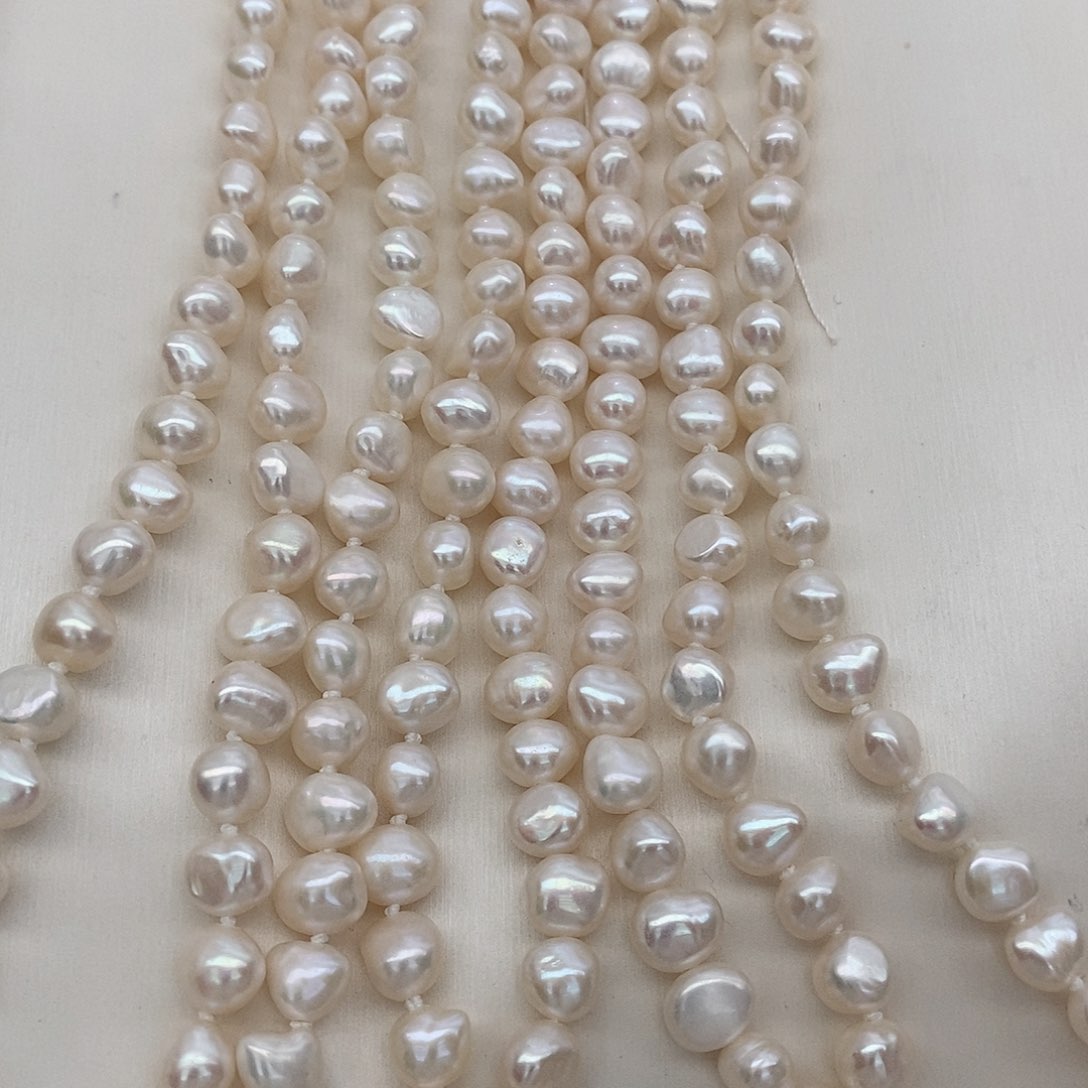 淡水珍珠颈饰未镶嵌